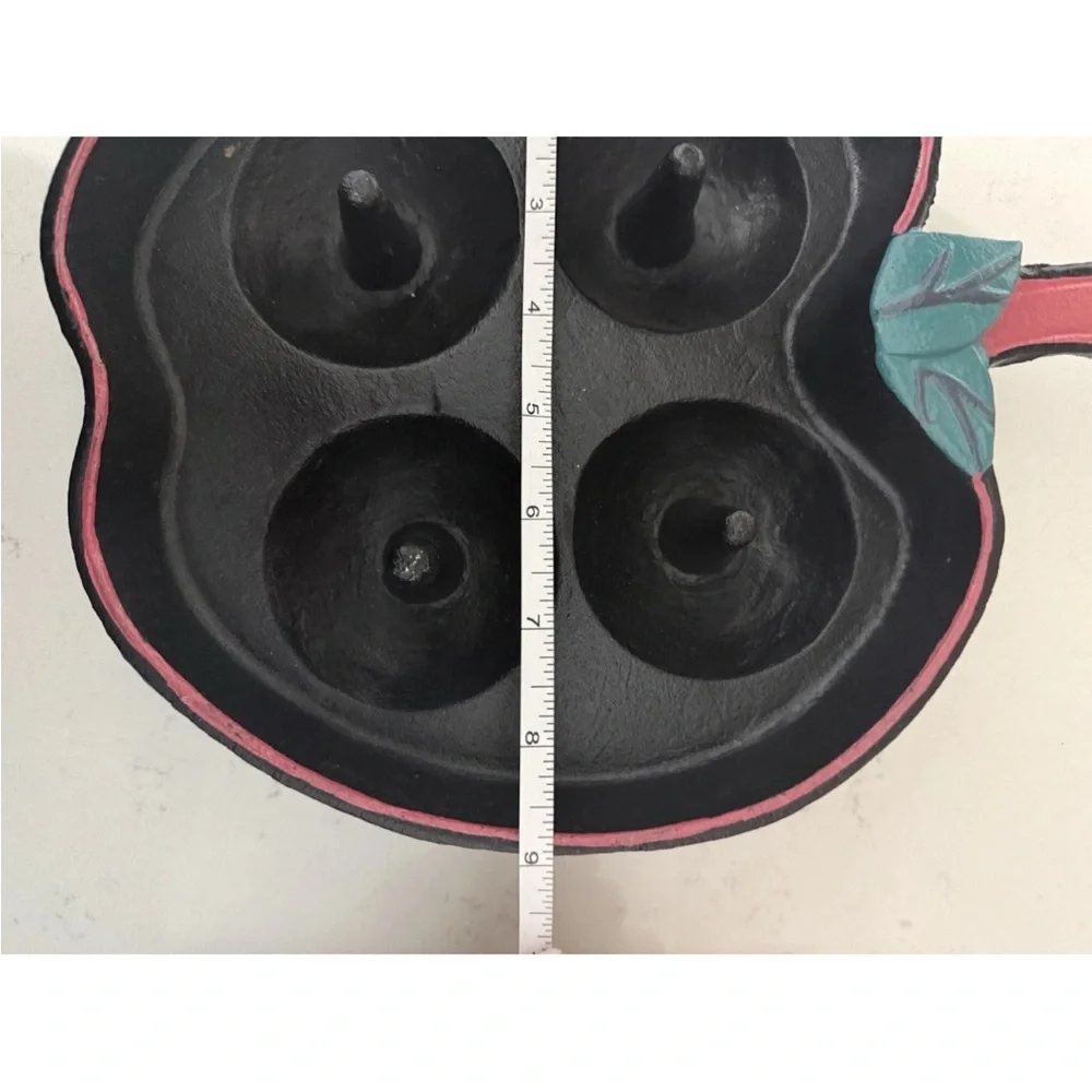 Vintage Cast Iron Apple Shaped Apple Baker Baking Pan Skillet Bakeware - Picture 3 of 6